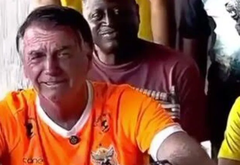 Em vídeo, Bolsonaro chama mulheres petistas de 'feias' e 'incomíveis' 